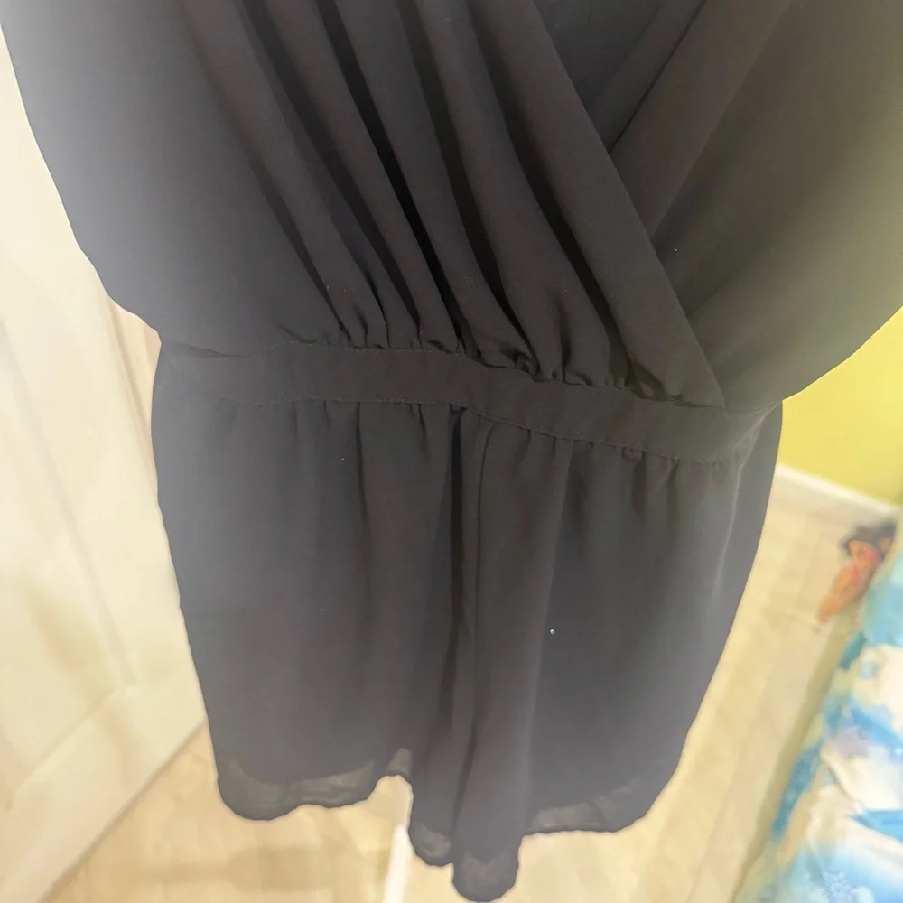 Forever 21 Black V-Neck Jumpsuit - Picture 6 of 7